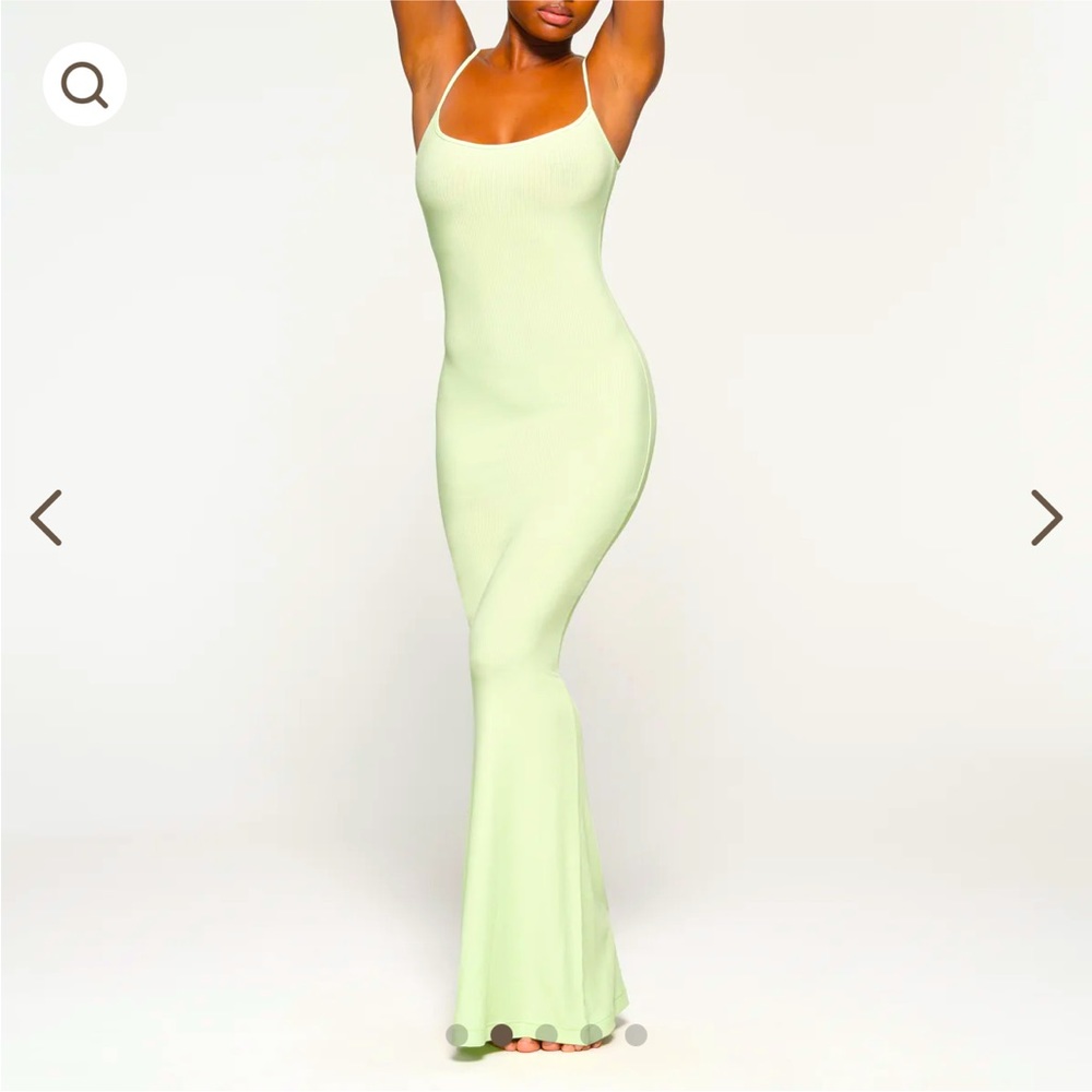 🚨 SOLD 🚨SKIMS Soft Lounge Dress